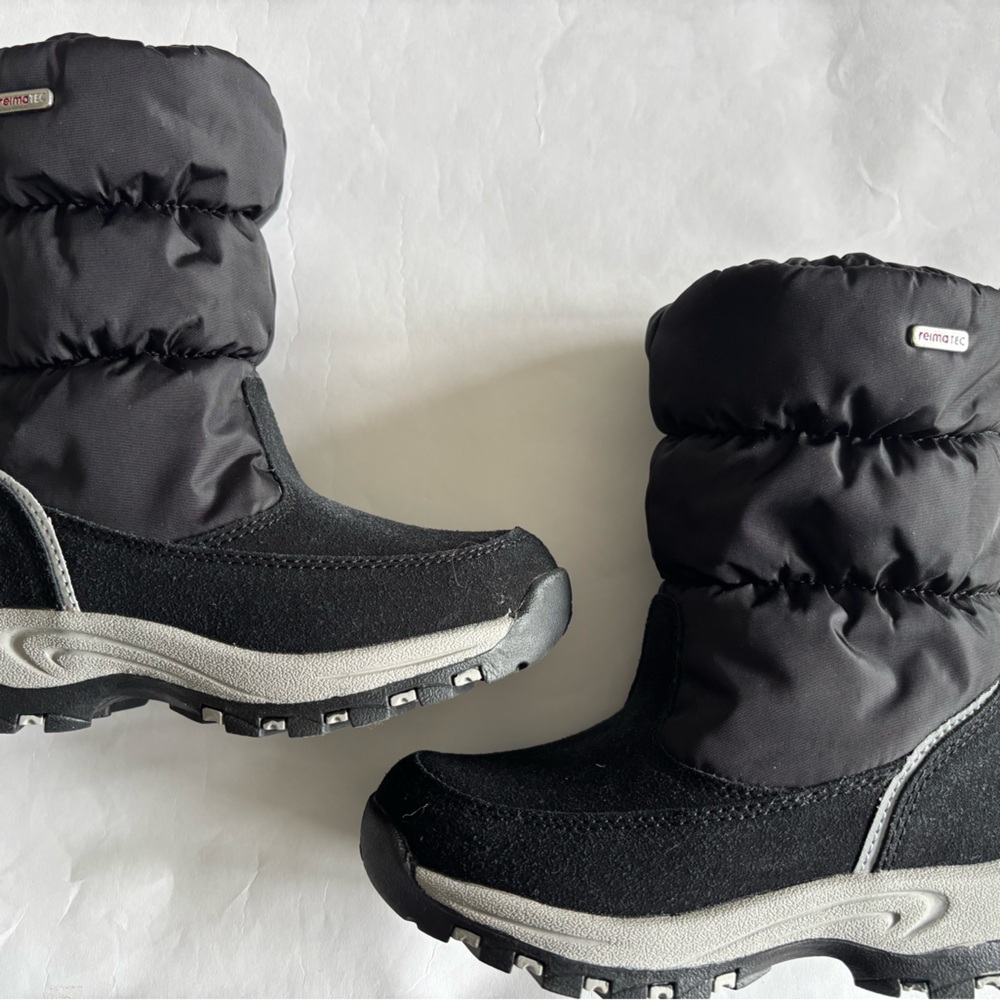 Toddler Black Winter Snow Boots with Silver Accents